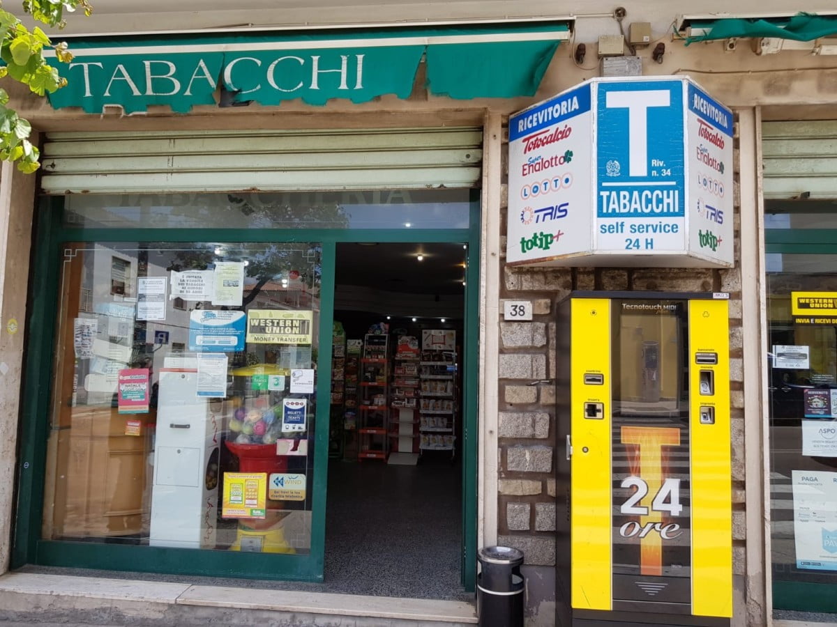 Tabaccheria Anziani